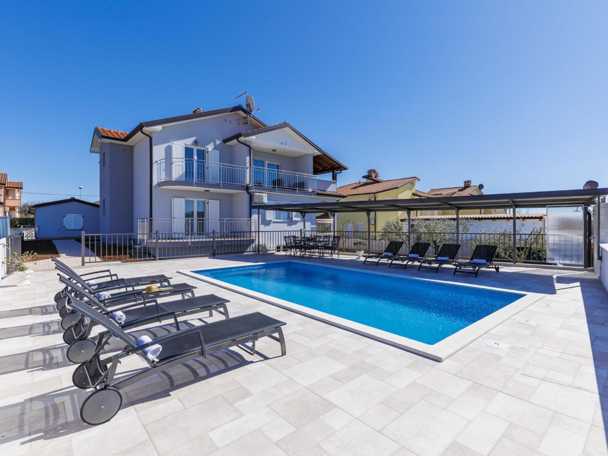 Tommy-2 By Interhome Apartment Kmeti